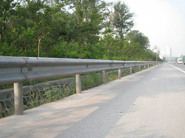 高速公路護欄板